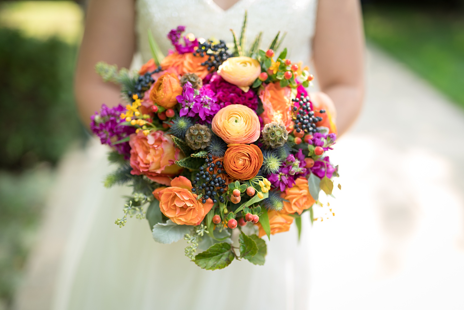 Wedding photos at the Nelson Atkins Museum of Art in Kansas City, MO Emily Lynn Photography