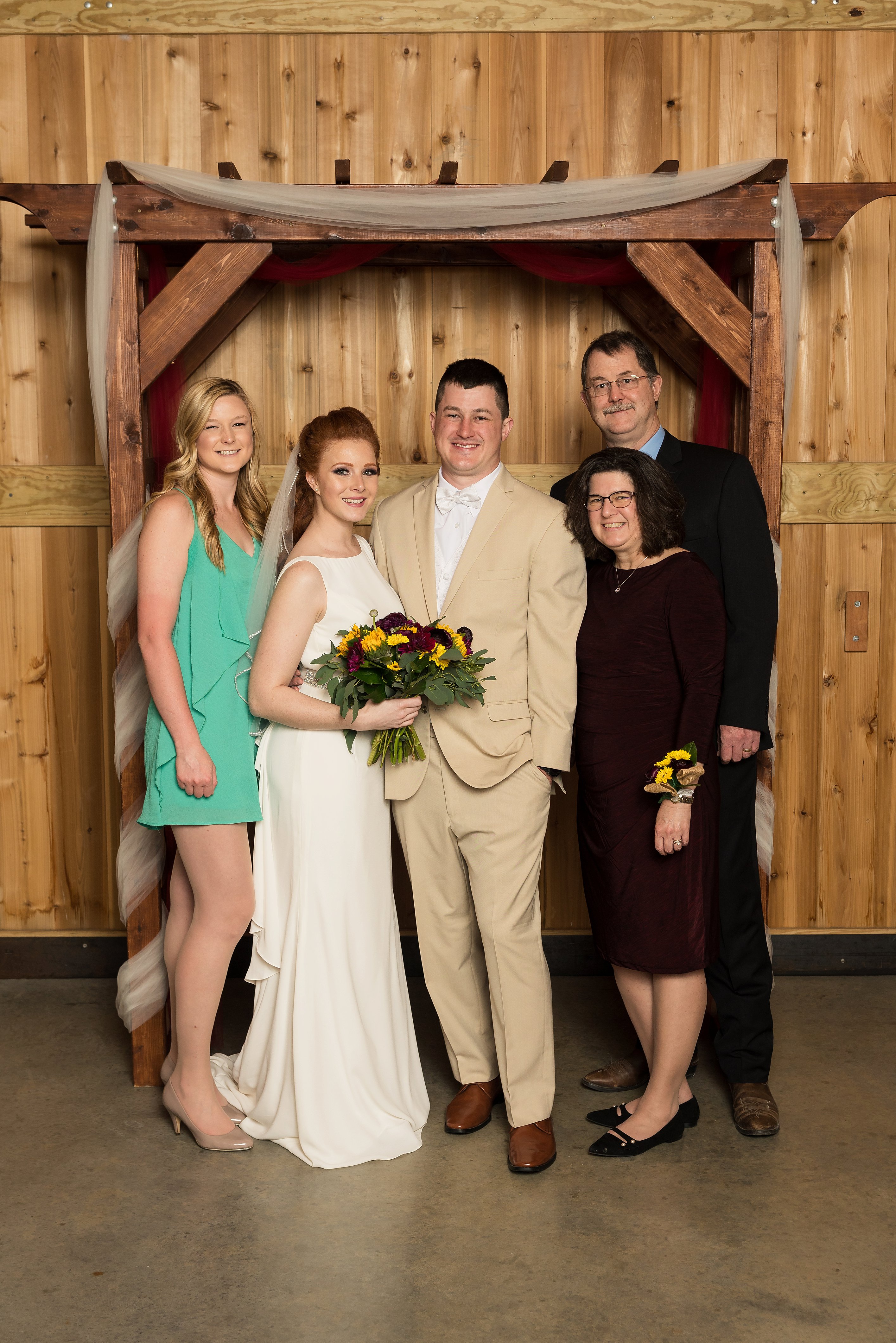 Family-Formal-Photos-The-Barn-at-Kill-Creek-Wedding-Photos-De-Soto-KS-Emily-Lynn-Photography