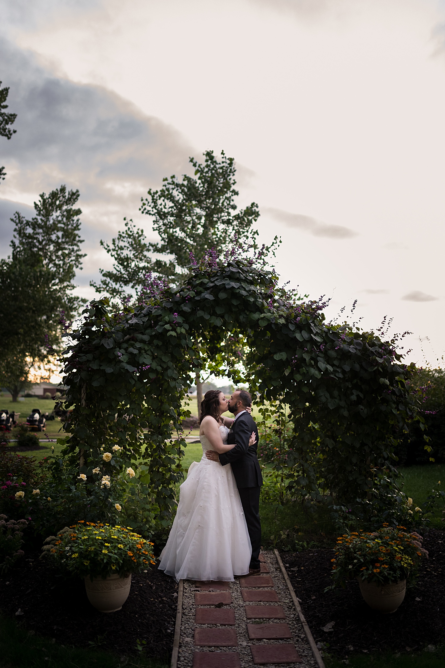 Couple's Wedding Photos. Victoria Veranda Country Inn Wedding Photos-Lawrence-Wedding-Photographer-Emily-Lynn-Photography
