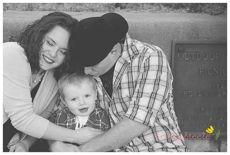 Family photos in Lawrence KS