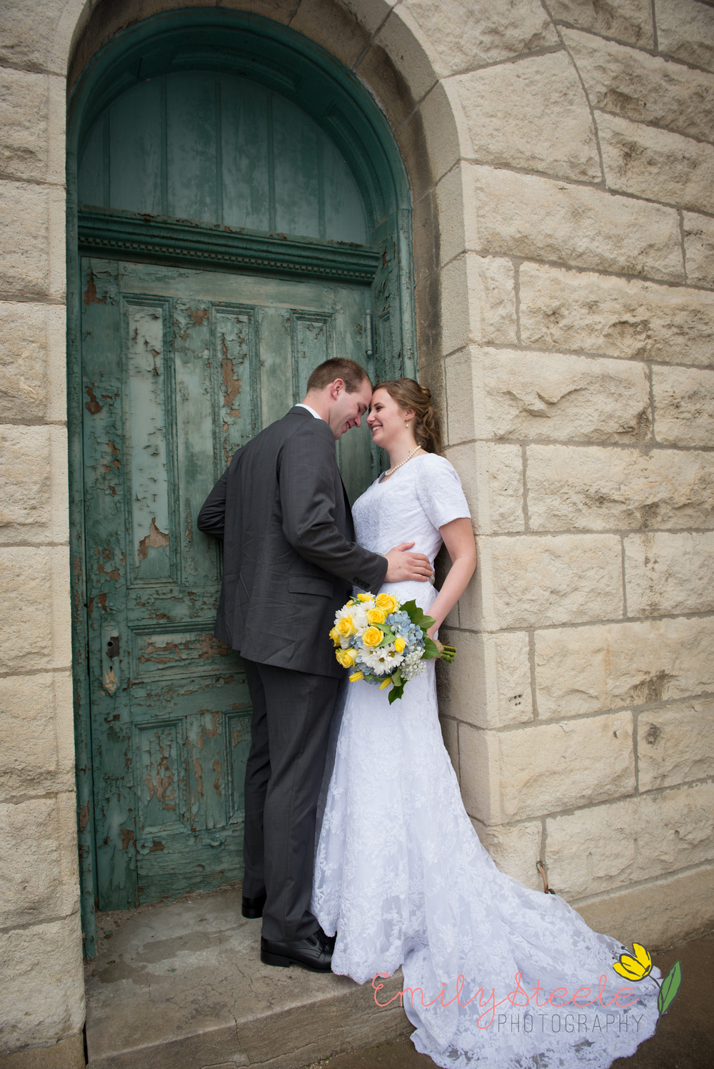 LDS Temple Wedding Photographer Kansas City